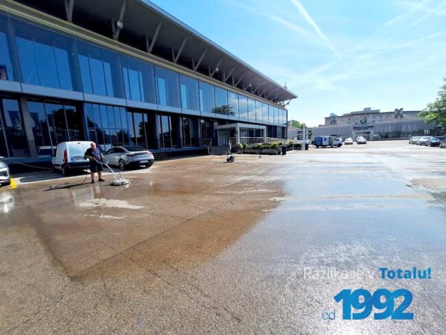 čiščenje z visokotlačnim čistilcem